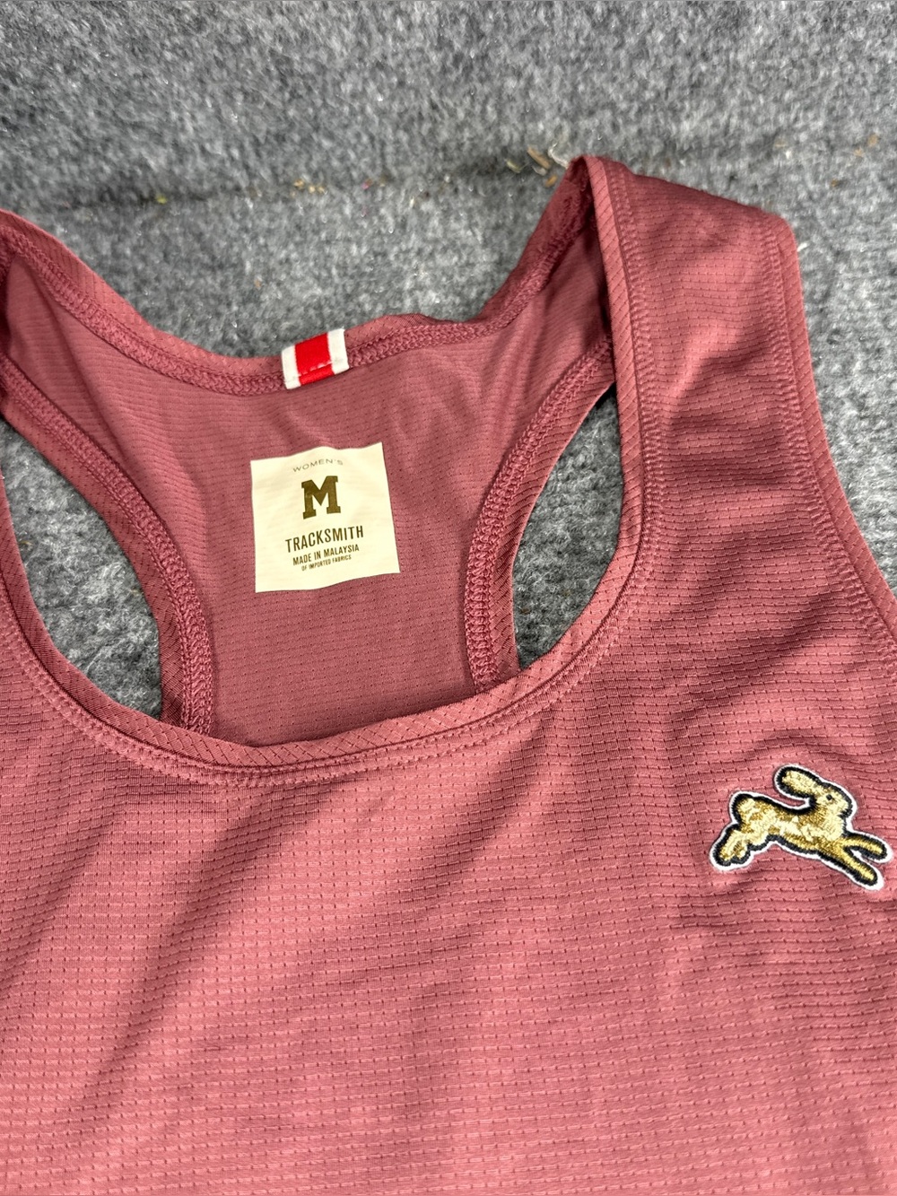 Tracksmith Session Tank Womens Medium Running Athletic Top Muave Pink - Picture 2 of 6